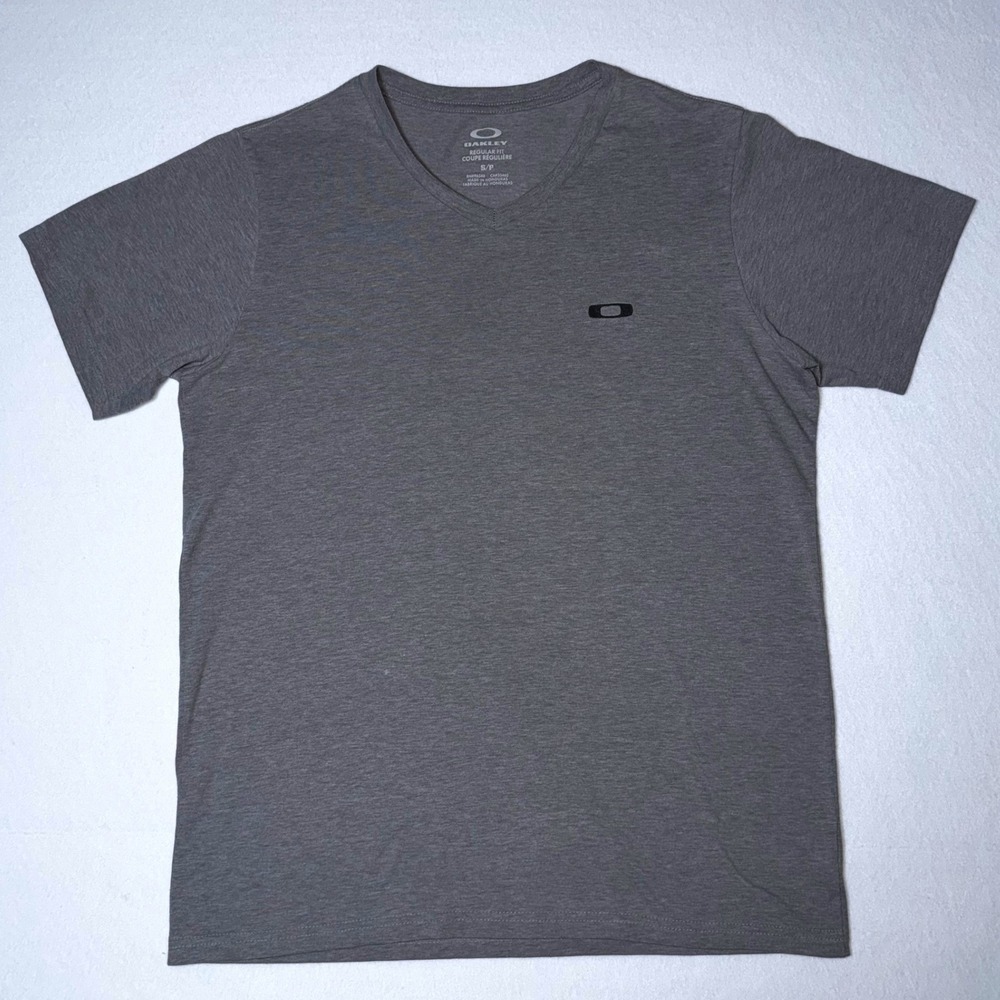 Oakley Mens Small Gray‎ Heather V Neck T Shirt Regular Fit Short Sleeve Logo Tee